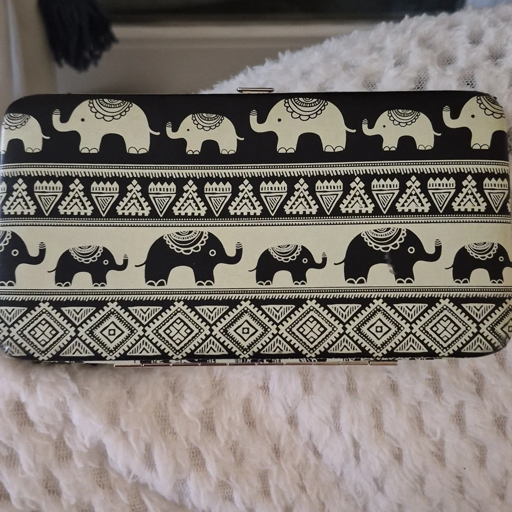 Boho Black N White Elephant Push Snap Open Wallet Clutch